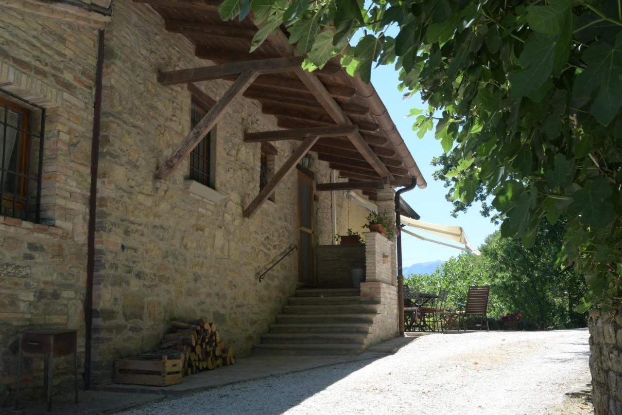 Localita S Cecilia 30, Urbania Apartment Exterior photo